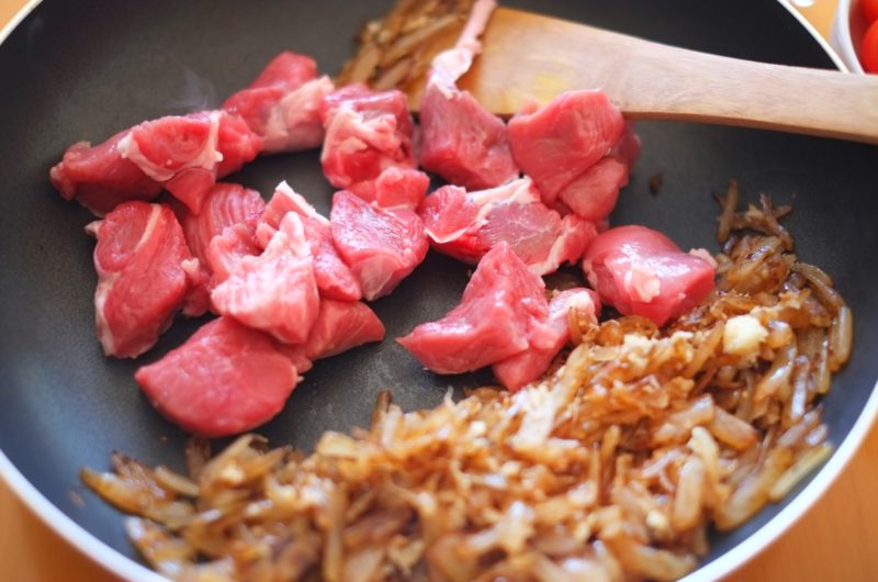 豚バラ肉とほうれん草のトマト炒めのレシピ