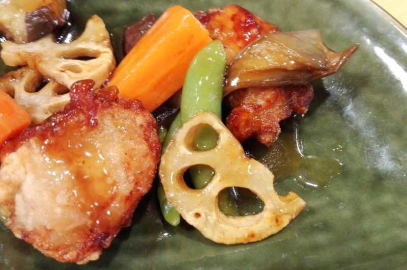 秋刀魚とレンコンの黒酢炒めのレシピ